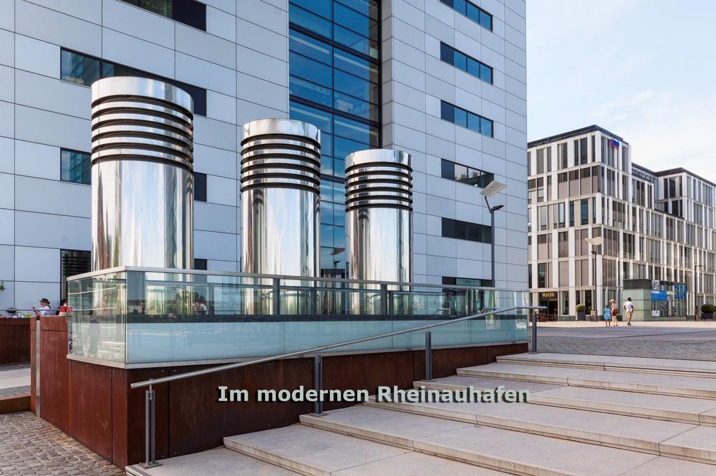 Airport Hotel Karsten كولونيا المظهر الخارجي الصورة