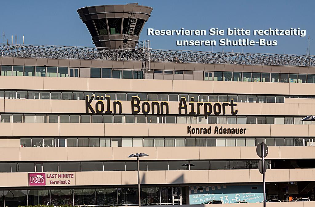 Airport Hotel Karsten كولونيا المظهر الخارجي الصورة